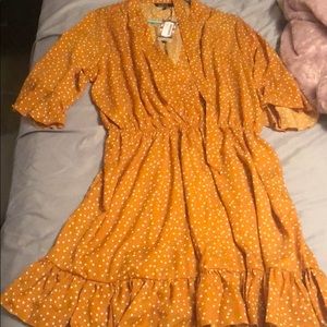 COPY - Never wore it. Ordered wrong size.